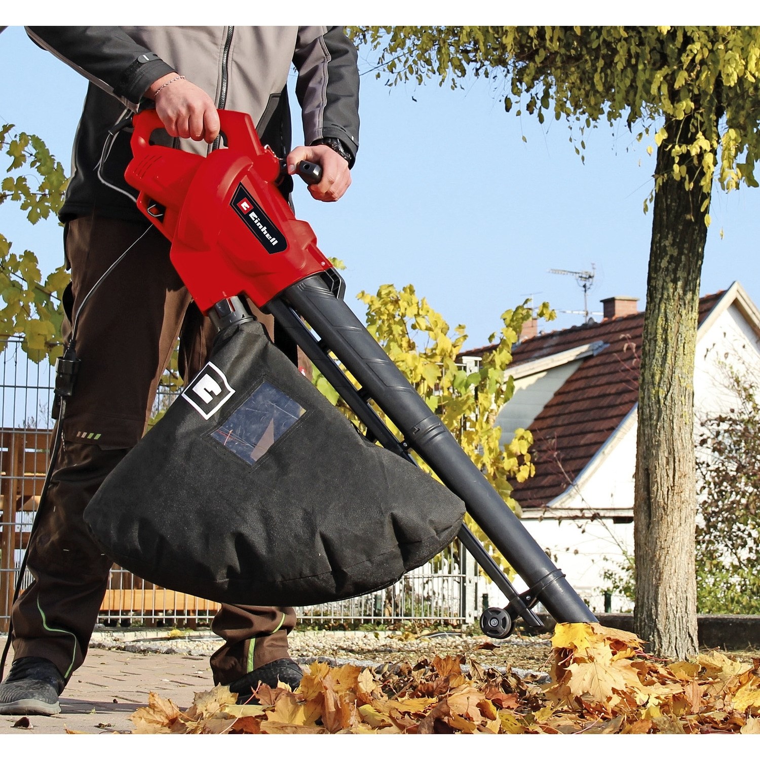 Einhell Elektrische Grastrimmer GC-ET 4530 Set (450 W, 30 cm maaibreedte, dubbele lijnspoel, motorkop verstelbaar, volautomatische draadtoevoer, bloem -/plantenbeschermer, incl. 3x draadspoelen), meerkleurig
